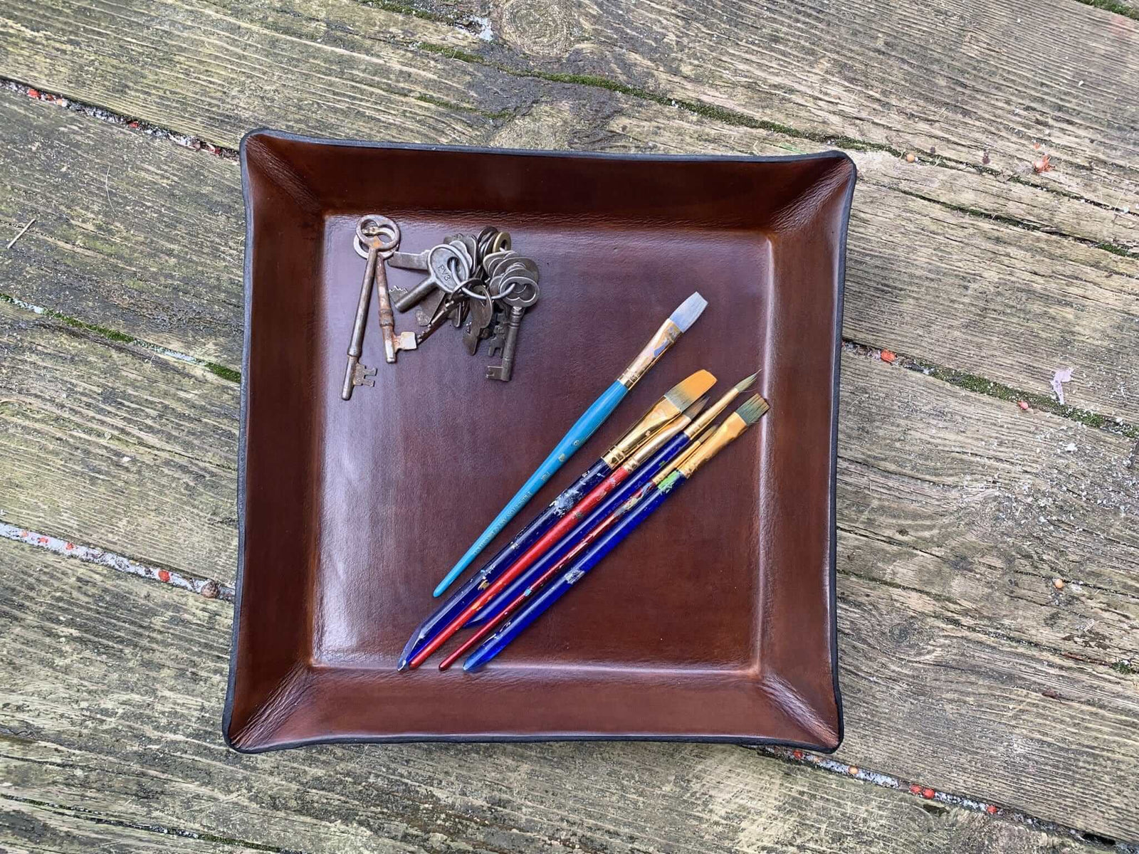 Square leather tray. Large. Dark Brown.