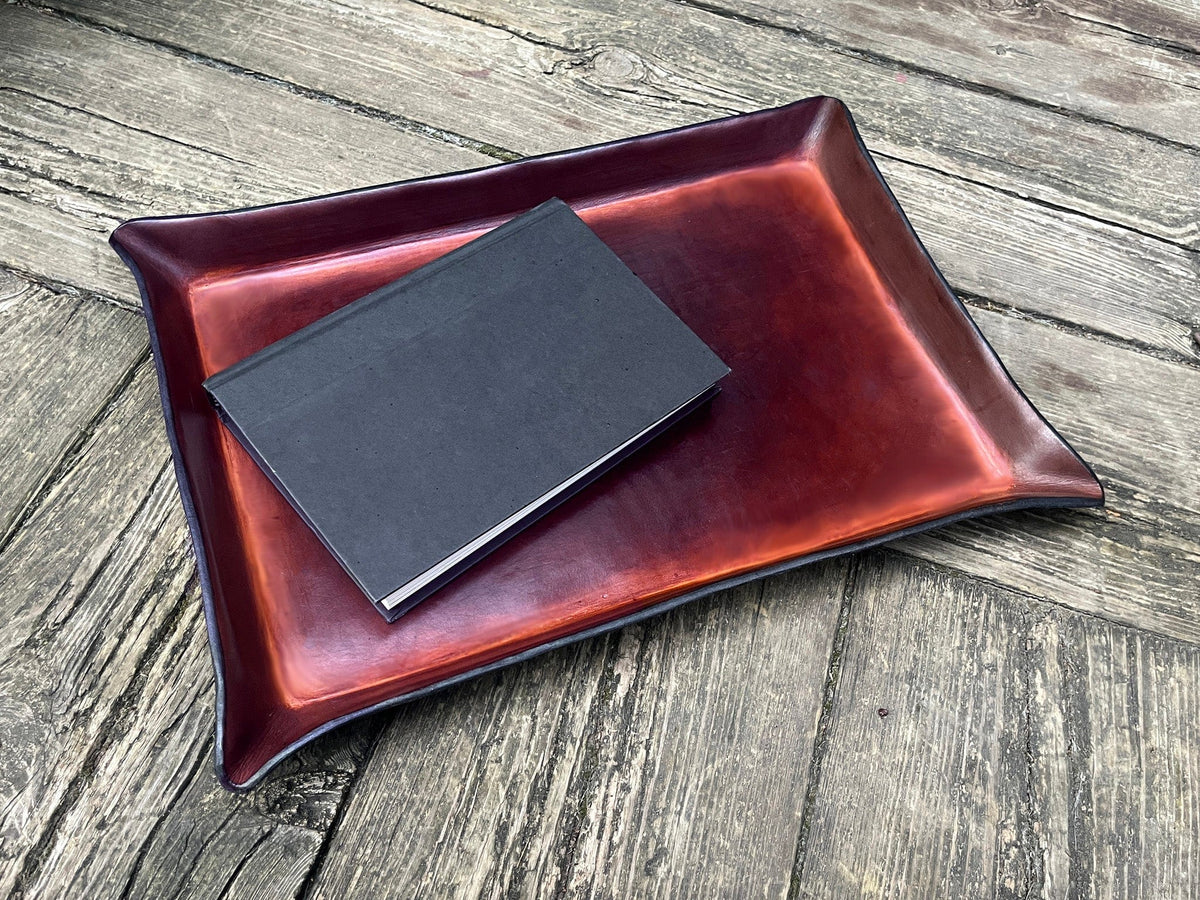 Executive sized leather desk valet tray