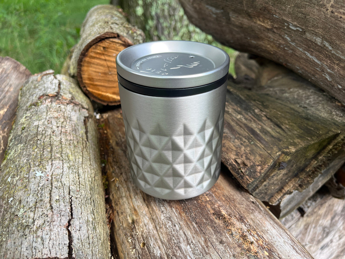 Viski Paragon Tumbler in Platinum with lid