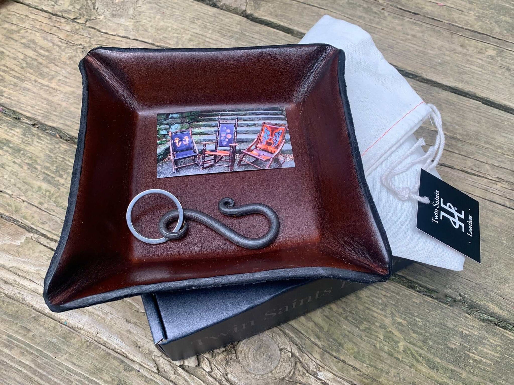 Boxed gift set with handcrafted leather valet and key chain