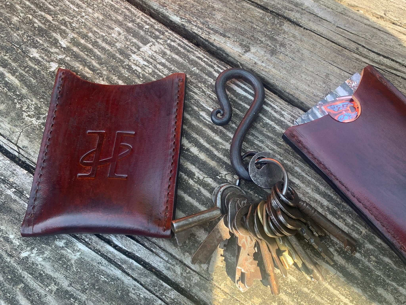 Hotsell Handcrafted Leather Wristlet Ring and Wallet Set